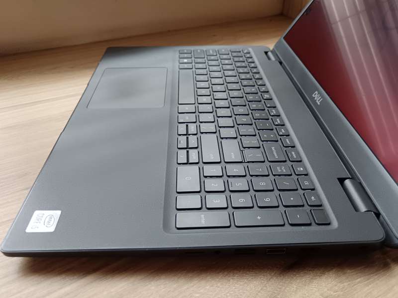 Dell Latitude 3510 Touchscreen Intel Core i5 + Free Laptop Bag