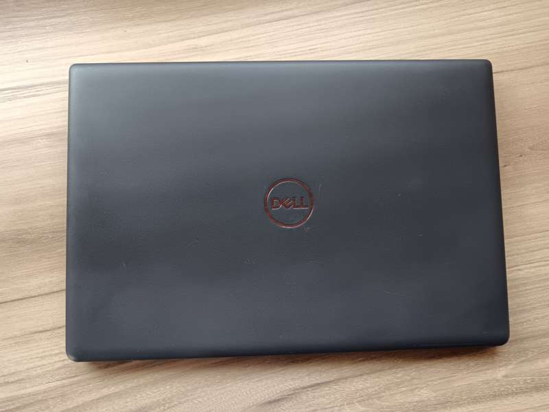 Dell Latitude 3510 Touchscreen Intel Core i5 + Free Laptop Bag