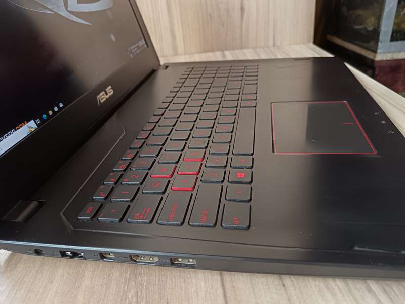 ASUS FX502VM Intel Core i7-7700HQ + Free Laptop Bag