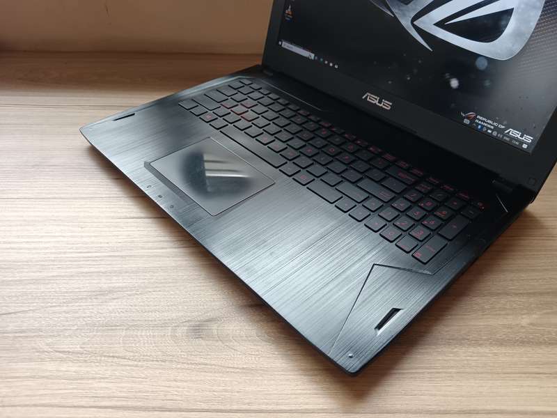 ASUS FX502VM Intel Core i7-7700HQ + Free Laptop Bag