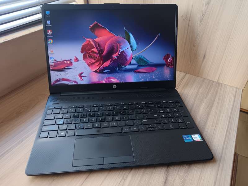 Hp laptop 15-dw3xxx Intel Core i7 11th Gen + Free Laptop Bag