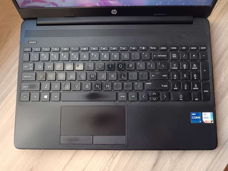Hp laptop 15-dw3xxx Intel Core i7 11th Gen + Free Laptop Bag