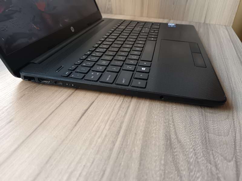 Hp laptop 15-dw3xxx Intel Core i7 11th Gen + Free Laptop Bag