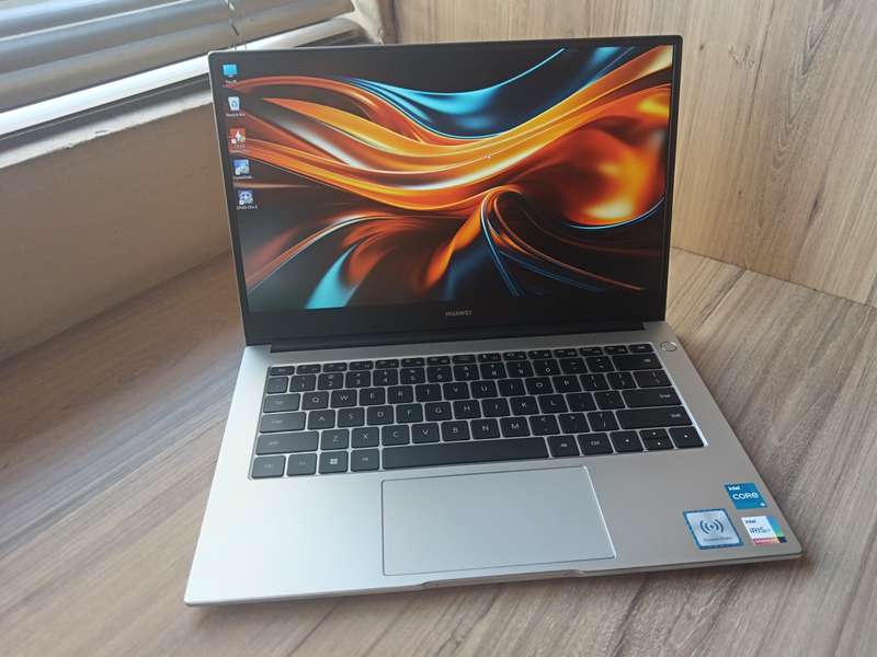Huawei MateBook D14 i5 11th Gen + Free Laptop Bag