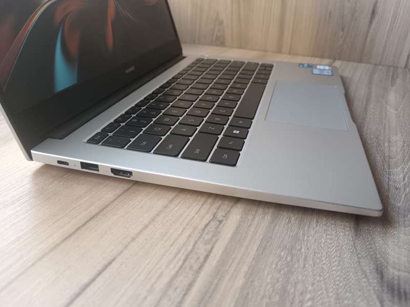 Huawei MateBook D14 i5 11th Gen + Free Laptop Bag