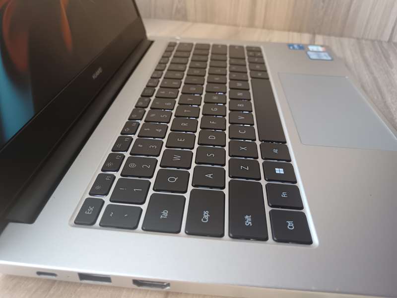 Huawei MateBook D14 i5 11th Gen + Free Laptop Bag