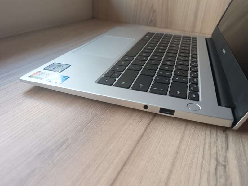 Huawei MateBook D14 i5 11th Gen + Free Laptop Bag