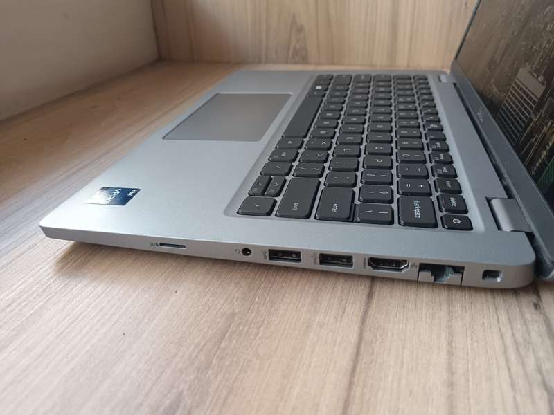 Dell Latitude 5430 i5 12th Gen + Free Laptop Bag
