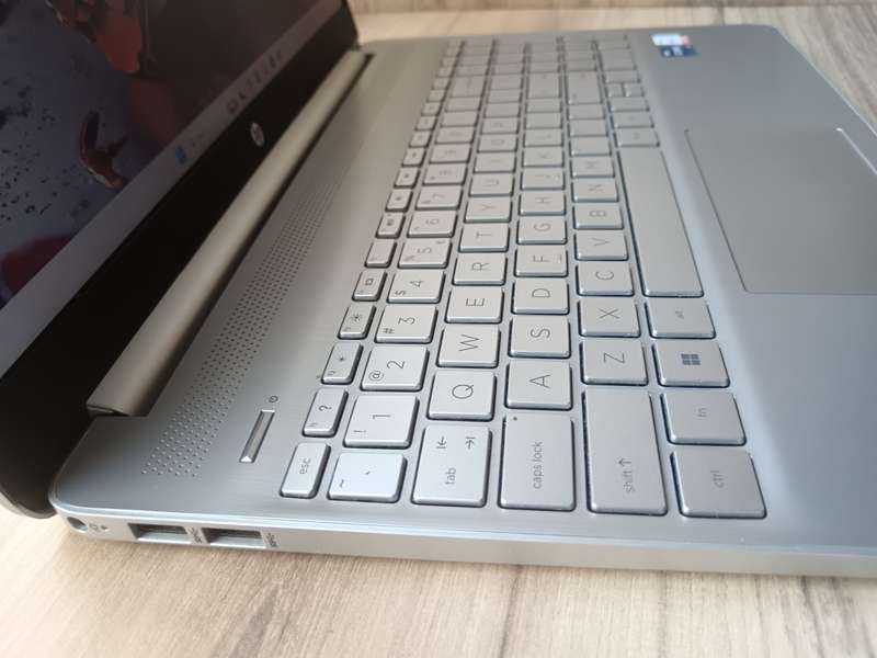 Hp laptop 15s-fq4xxx Intel Core i7 11th Gen + Free Laptop Bag