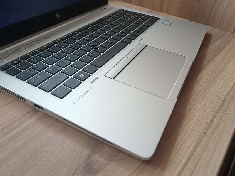 Cyber Monday deals HP Elitebook 850 G6 Intel Core i5 + Free Laptop Bag