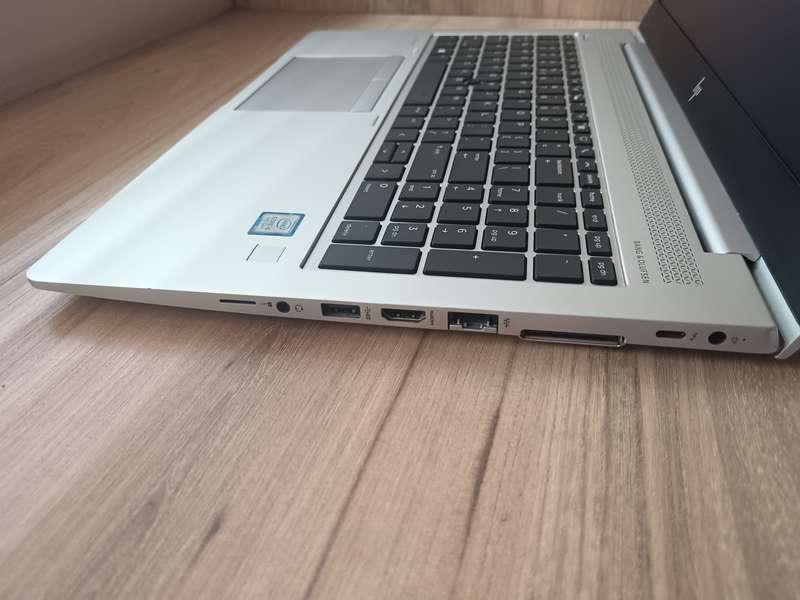 Cyber Monday deals HP Elitebook 850 G6 Intel Core i5 + Free Laptop Bag
