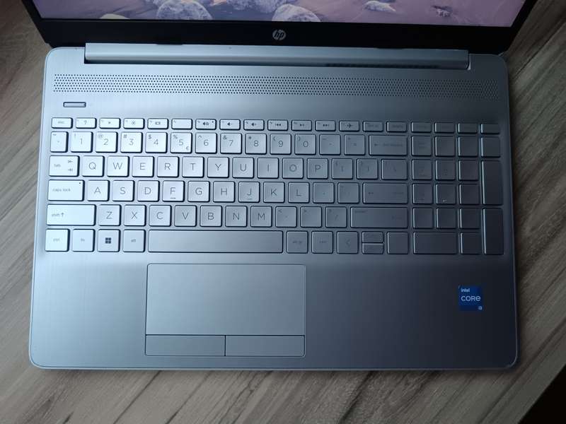 Hp laptop 15-dw3xxx Intel Core i3 11th Gen + Free Laptop Bag