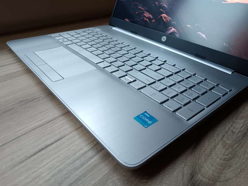 Hp laptop 15-dw3xxx Intel Core i3 11th Gen + Free Laptop Bag