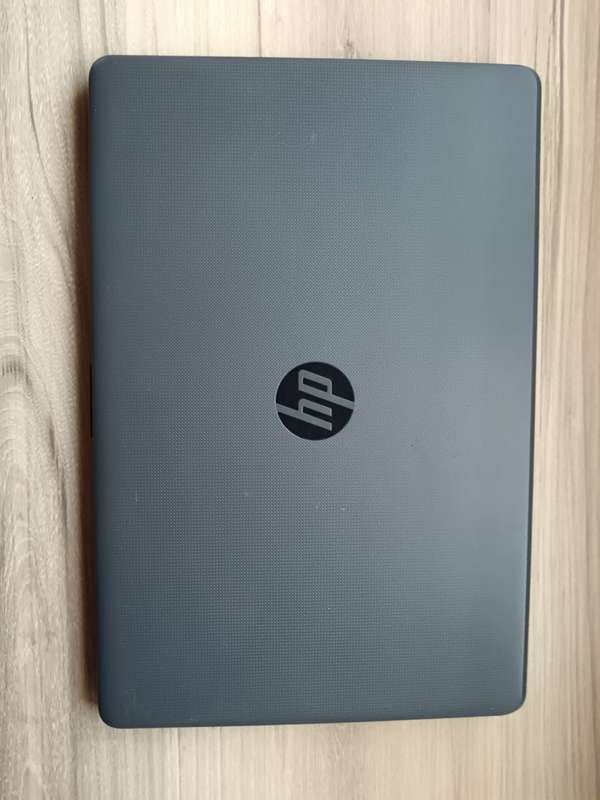 HP 255 G6 AMD E2-9000E Notebook