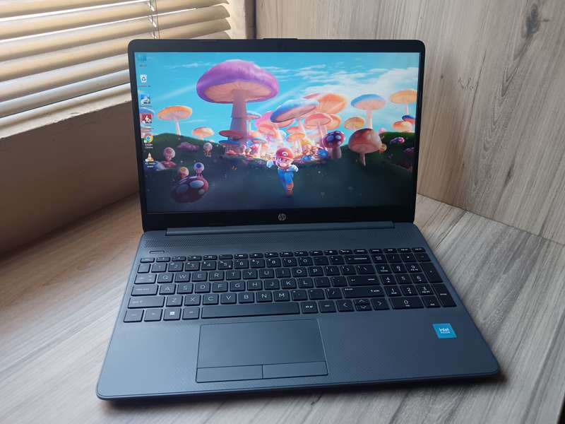 HP 250 G9 15.6` Celeron N4500 8GB RAM 256GB SSD Win 11