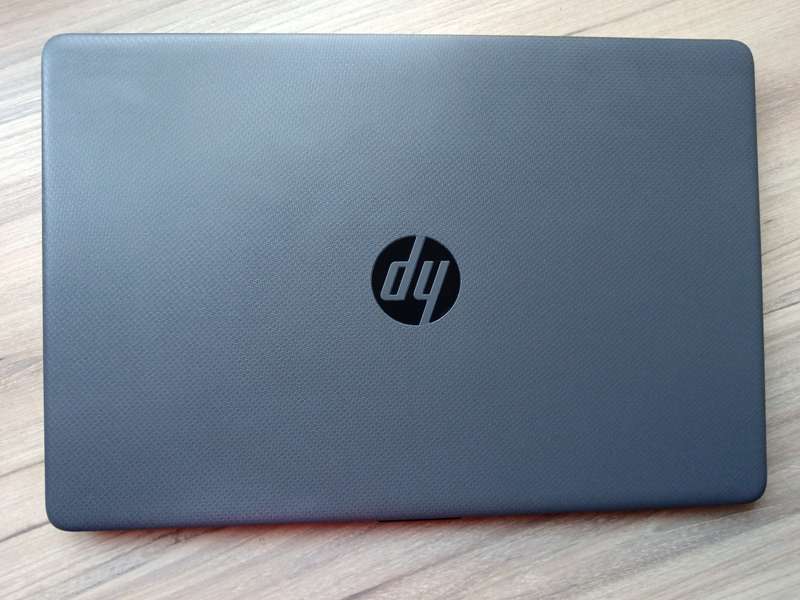 HP 250 G9 15.6` Celeron N4500 8GB RAM 256GB SSD Win 11