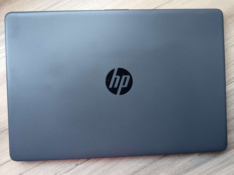 HP 250 G9 15.6` Celeron N4500 8GB RAM 256GB SSD Win 11
