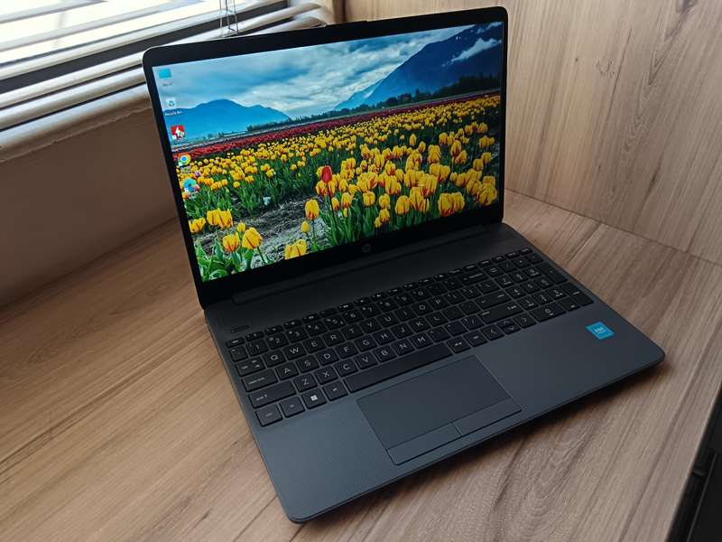 HP 250 G9 15.6` Celeron N4500 8GB RAM 256GB SSD Win 11