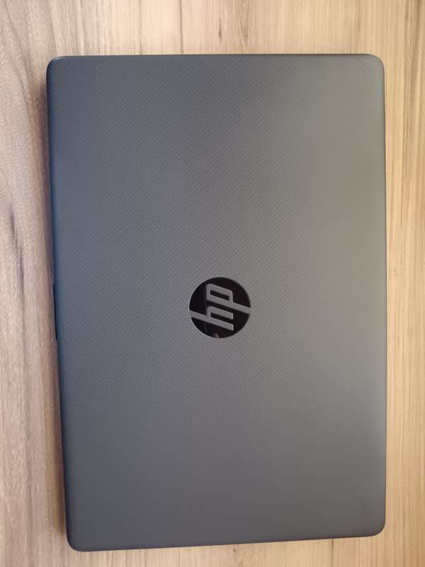HP 250 G9 15.6` Celeron N4500 8GB RAM 256GB SSD Win 11