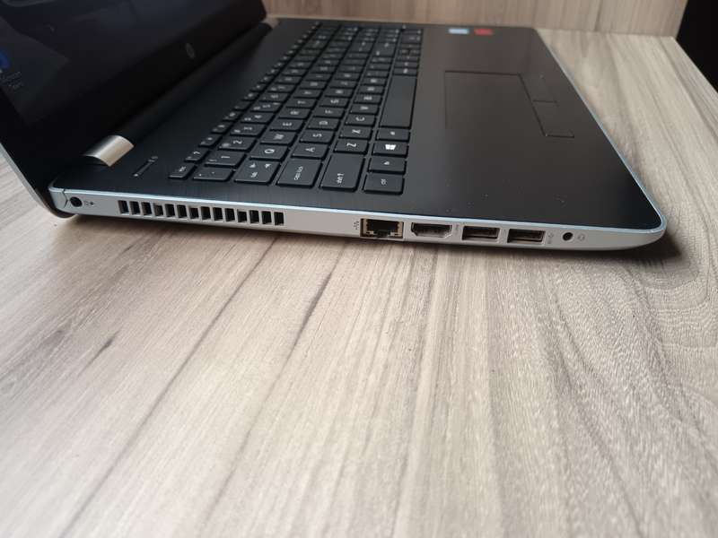 HP Laptop 15-bs1xx Intel Core i7 + Free Laptop Bag & Wireless Mouse
