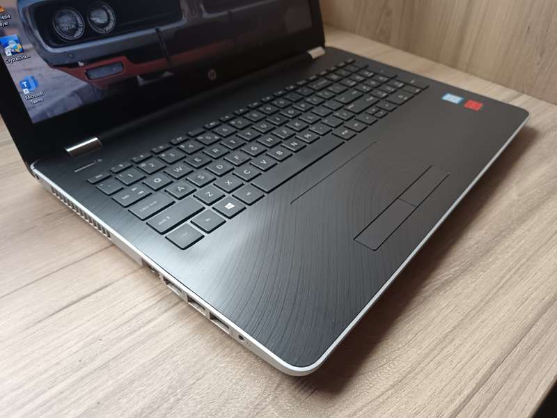 HP Laptop 15-bs1xx Intel Core i7 + Free Laptop Bag & Wireless Mouse
