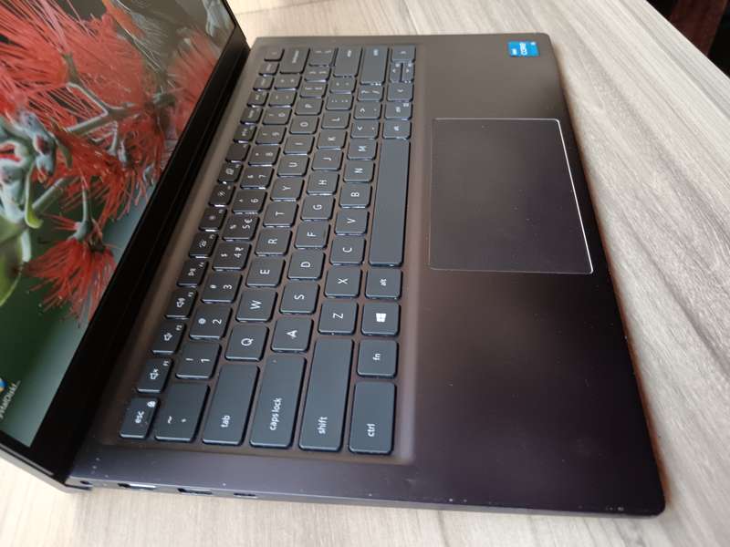 Dell Vostro 5410 Intel Core I5 + Free Laptop Bag
