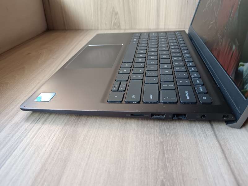 Dell Vostro 5410 Intel Core I5 + Free Laptop Bag
