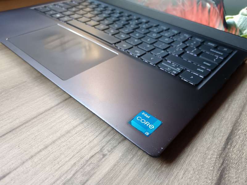 Dell Vostro 5410 Intel Core I5 + Free Laptop Bag