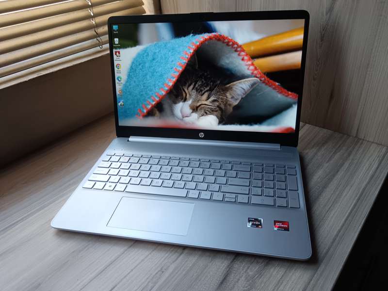 Hp Laptop 15s-eq2xxx AMD Ryzen 5 5500u + Free Laptop Bag