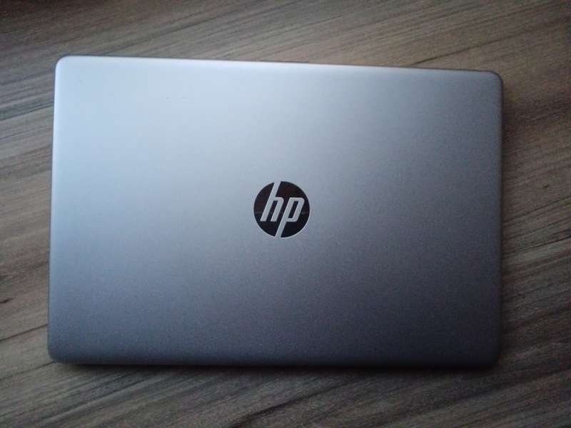 Hp Laptop 15s-eq2xxx AMD Ryzen 5 5500u + Free Laptop Bag