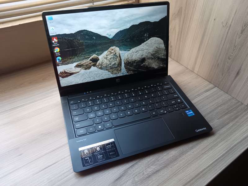 Gateway Touchscreen Intel Core i7 12th Gen + Free Laptop Bag