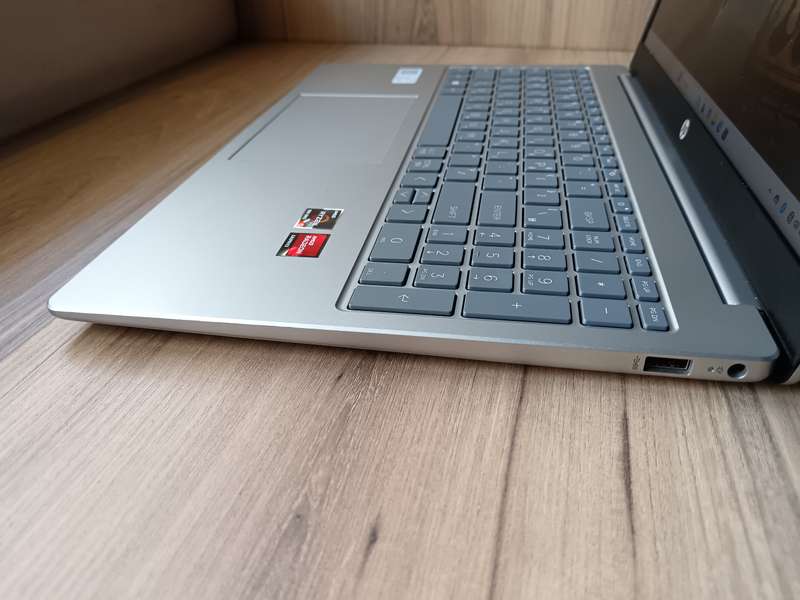 Hp Laptop 15-fc0xxx AMD Ryzen 5 7520u + Free Laptop Bag