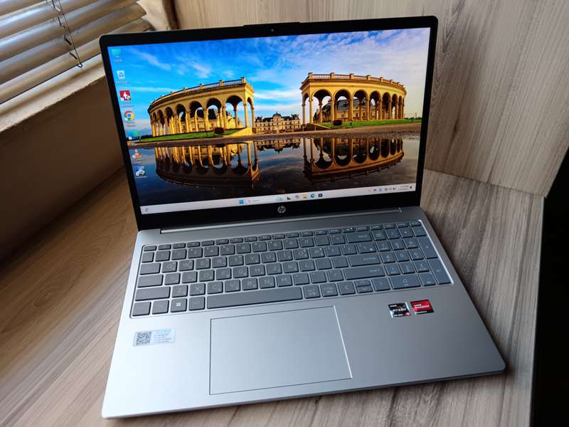 Hp Laptop 15-fc0xxx AMD Ryzen 5 7520u + Free Laptop Bag
