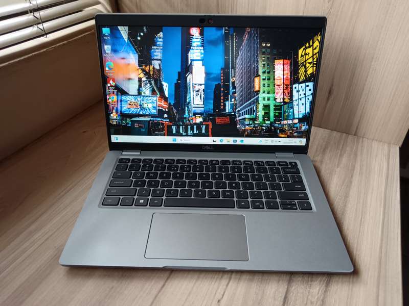 Dell Latitude 5430 i5 12th Gen + Free Laptop Bag