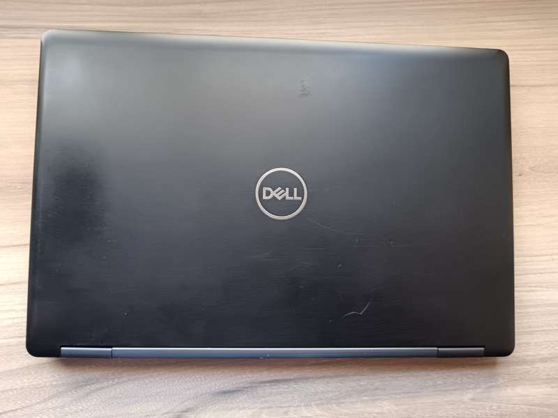 Dell Latitude 5591 Intel Core i7-8850H + Free Laptop Bag