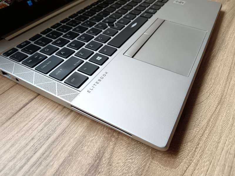 Hp EliteBook 840 G7 Intel Core i5 10th Gen Laptop + Free Bag