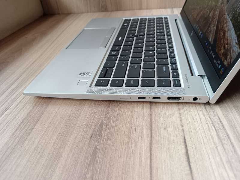 Hp EliteBook 840 G7 Intel Core i5 10th Gen Laptop + Free Bag