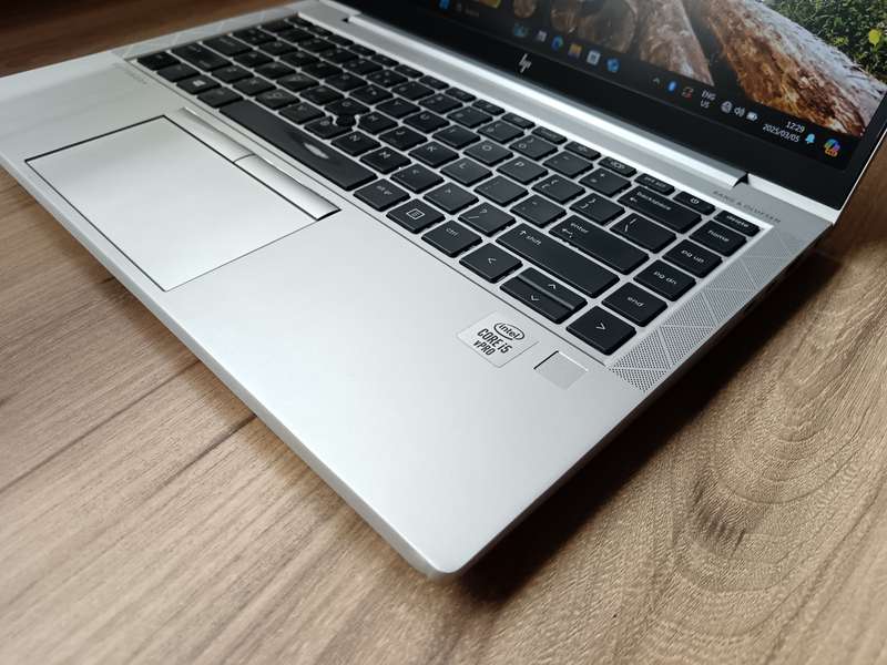 Hp EliteBook 840 G7 Intel Core i5 10th Gen Laptop + Free Bag
