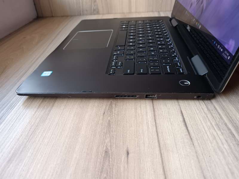 Dell Inspiron 15 7573 2-in-1 Intel Core I7 8th Gen + Free Laptop Bag