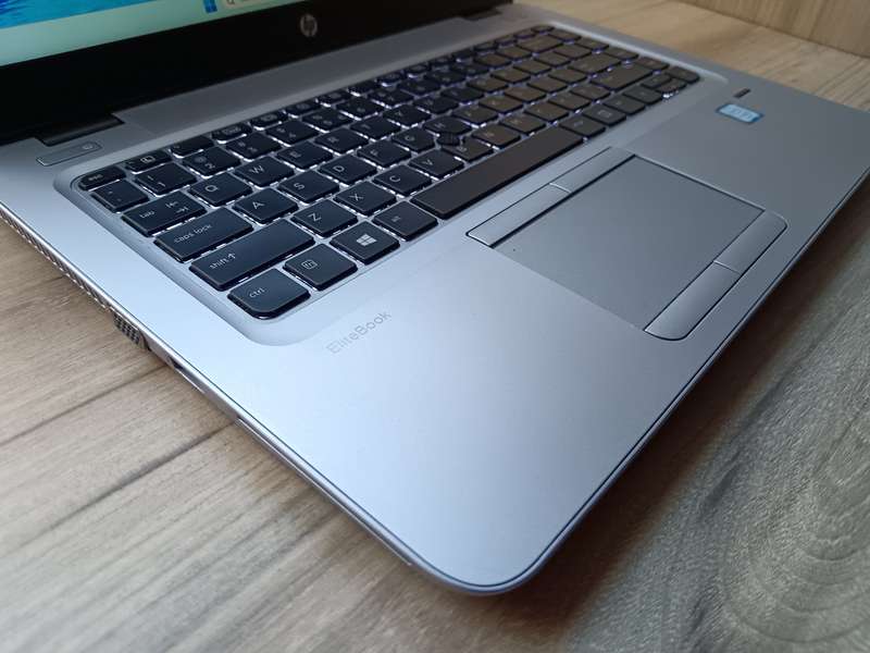 Hp Elitebook 840 G3 Intel Core i5 + Free Laptop Bag