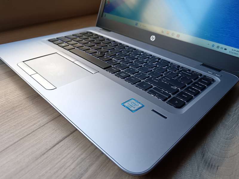 Hp Elitebook 840 G3 Intel Core i5 + Free Laptop Bag