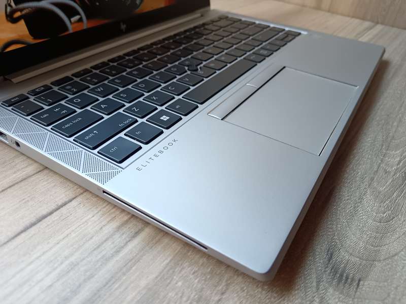 Hp EliteBook 840 G7 Intel Core i7 + Free Laptop Bag