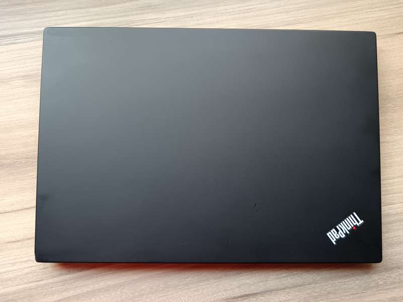 Lenovo ThinkPad T14 Gen 2 AMD Ryzen 5 Pro + Free Laptop Bag