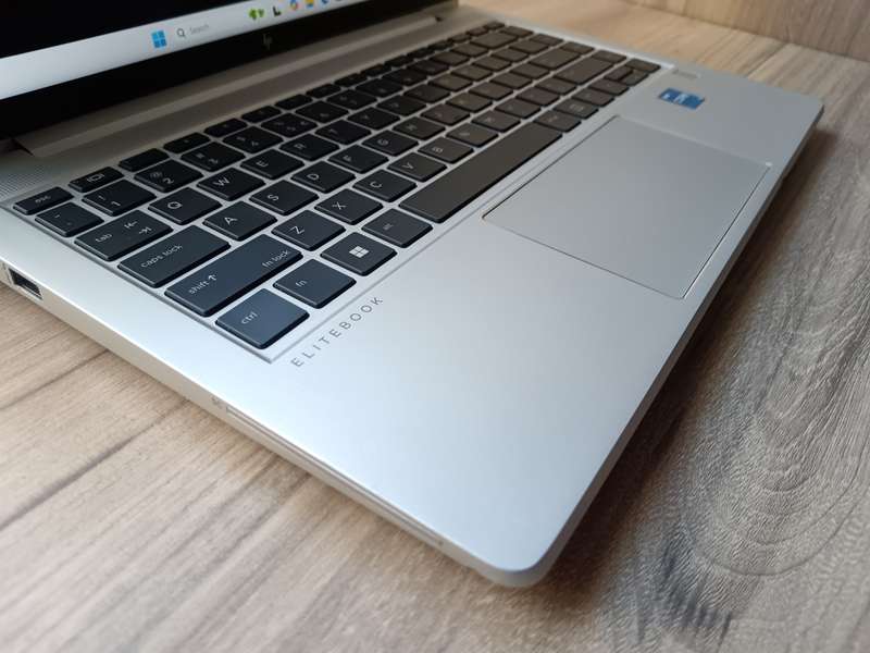 HP ELITEBOOK 640 G10 Intel Core i5 13th Gen + Free Laptop Bag
