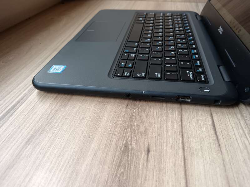 Touchscreen Dell Latitude 3310 Intel Core I3 + Free Laptop Bag