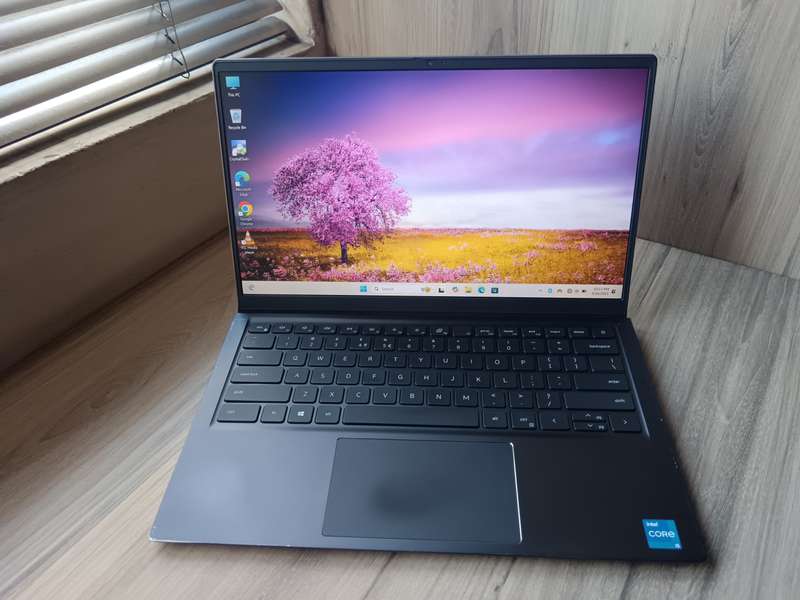 Dell Vostro 14 5410 Intel Core I5 + Free Laptop Bag