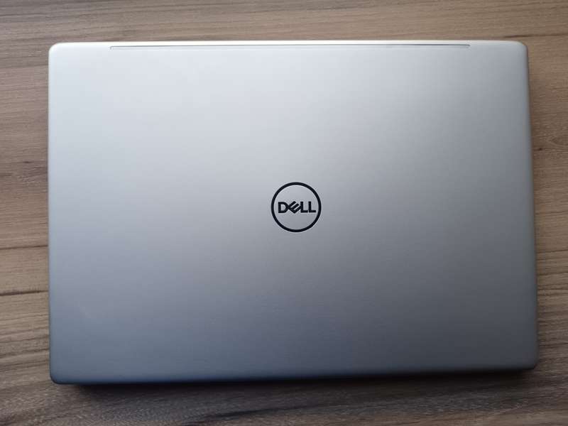 Dell Inspiron 7370 Intel Core I7 + Free Laptop Bag