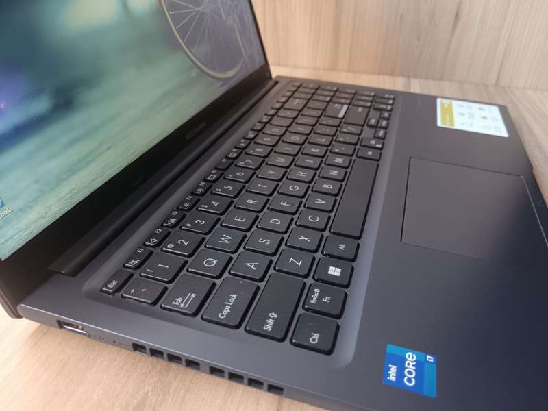 ASUS Vivobook 15 X1502 Intel® Core i7-12700H + Free Laptop Bag