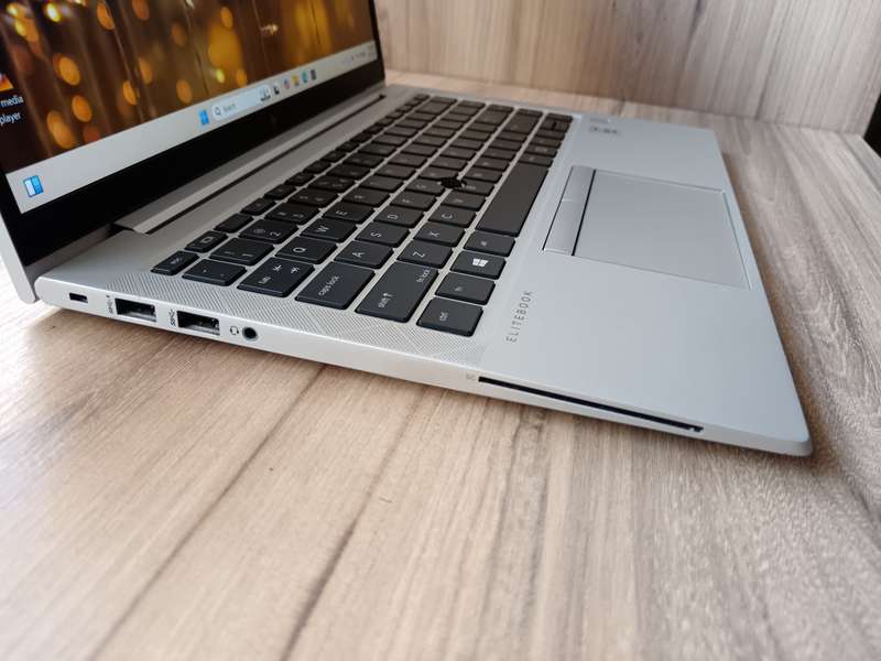 Hp EliteBook 840 G7 Intel Core i7 + Free Laptop Bag