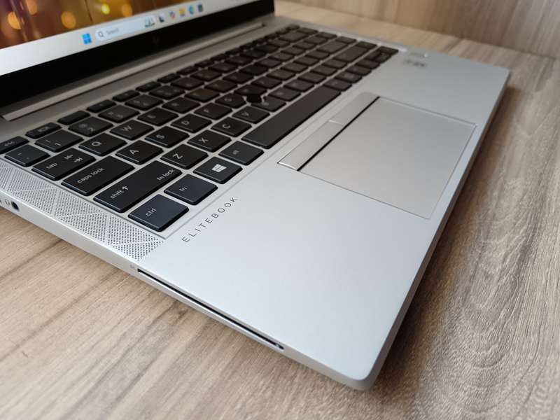 Hp EliteBook 840 G7 Intel Core i7 + Free Laptop Bag